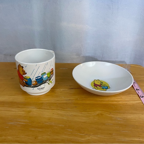 Vintage 1970s Winnie the Pooh Plastic Cup and Bowl Mid-Century - Picture 1 of 7
